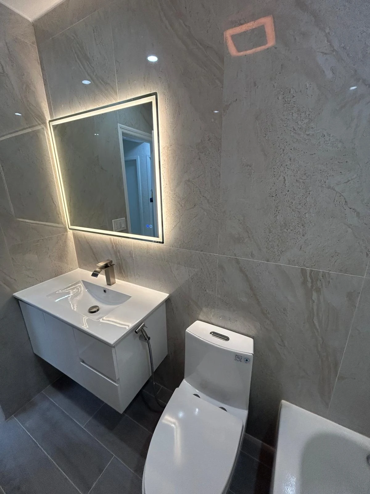 Bathroom renovation in Little Havana · Project detail · Little Havana · 2