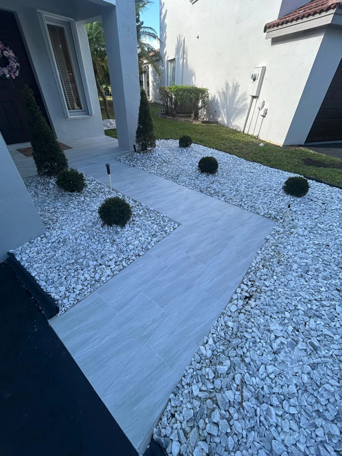 A welcoming entrance in Palm Beach · Project detail · Palm Beach · 2